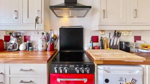 kitchen- click for photo gallery